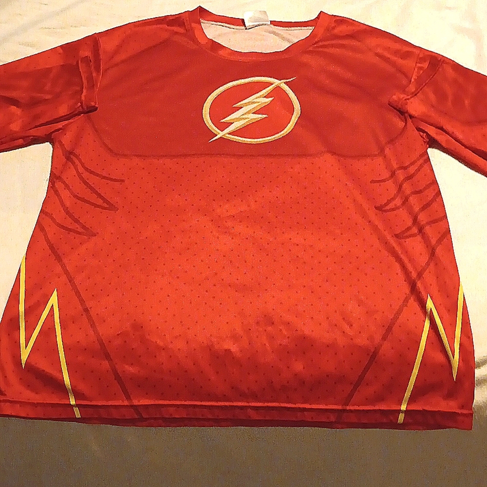 Flash long sleeve athletic wear. Comfort fitting